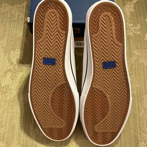 Keds Jump Kick Canvas White/Navy Stripe Women’s Tennis Shoes - Picture 2 of 5